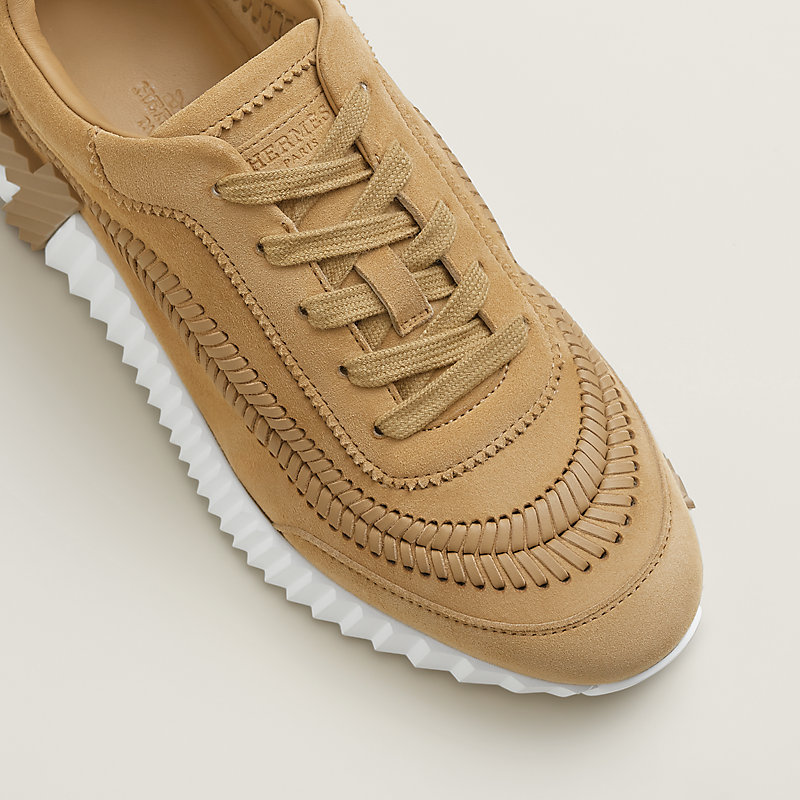 Bouncing sneaker