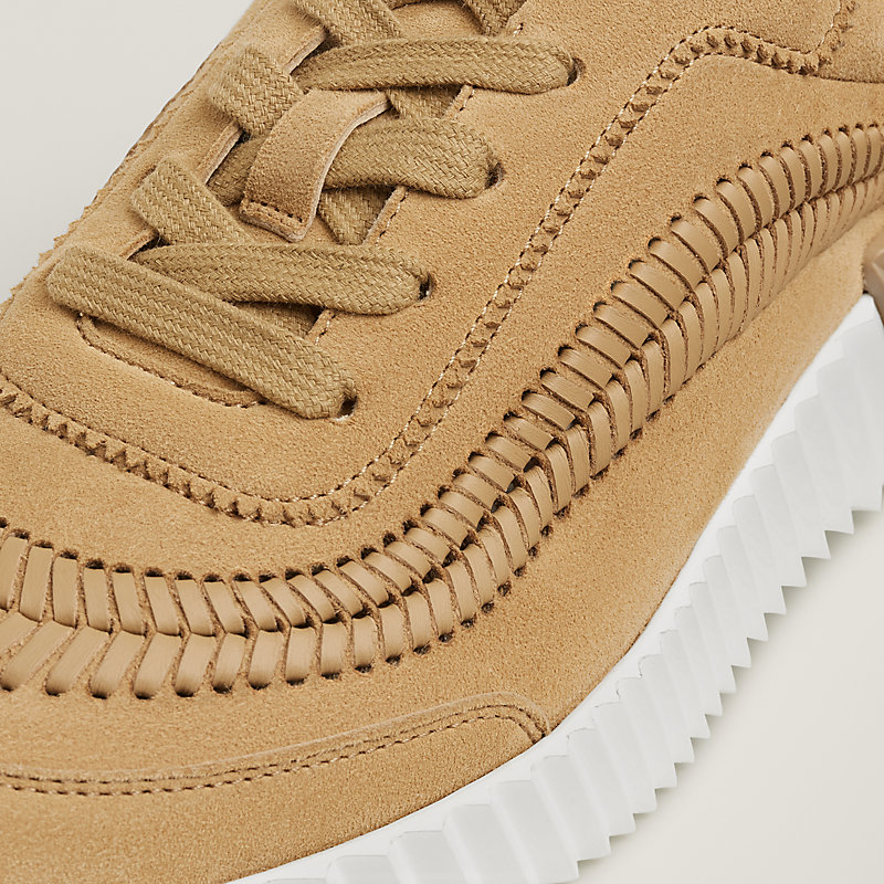 Bouncing sneaker