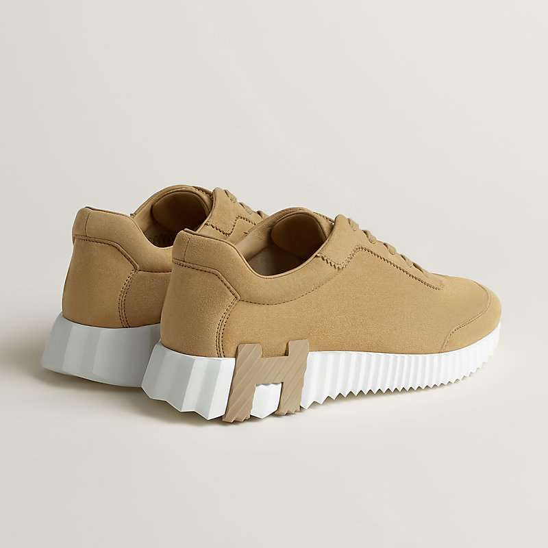 Bouncing sneaker