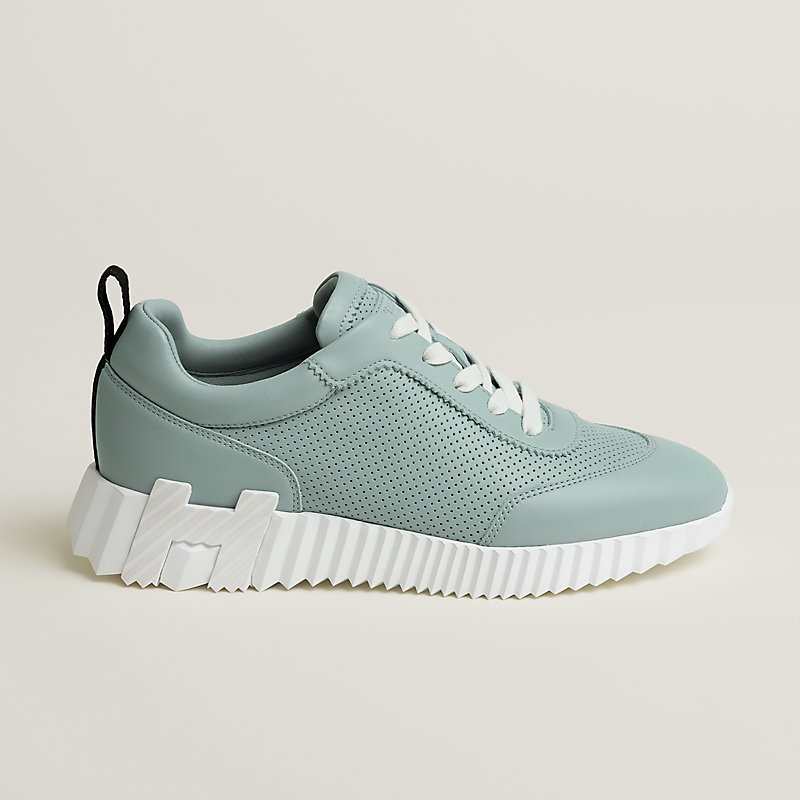 Bouncing sneaker