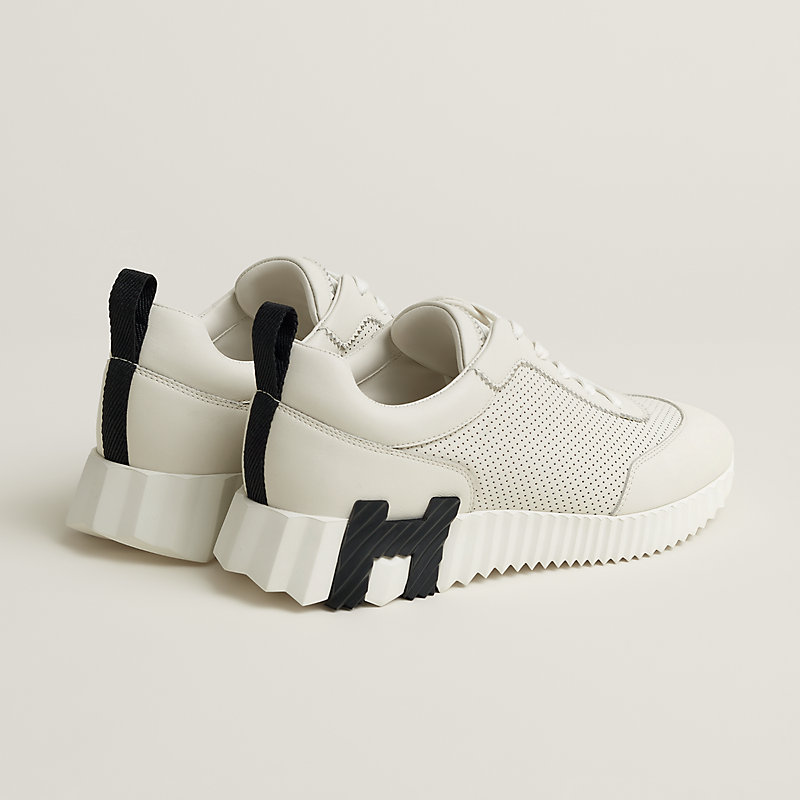 Bouncing sneaker