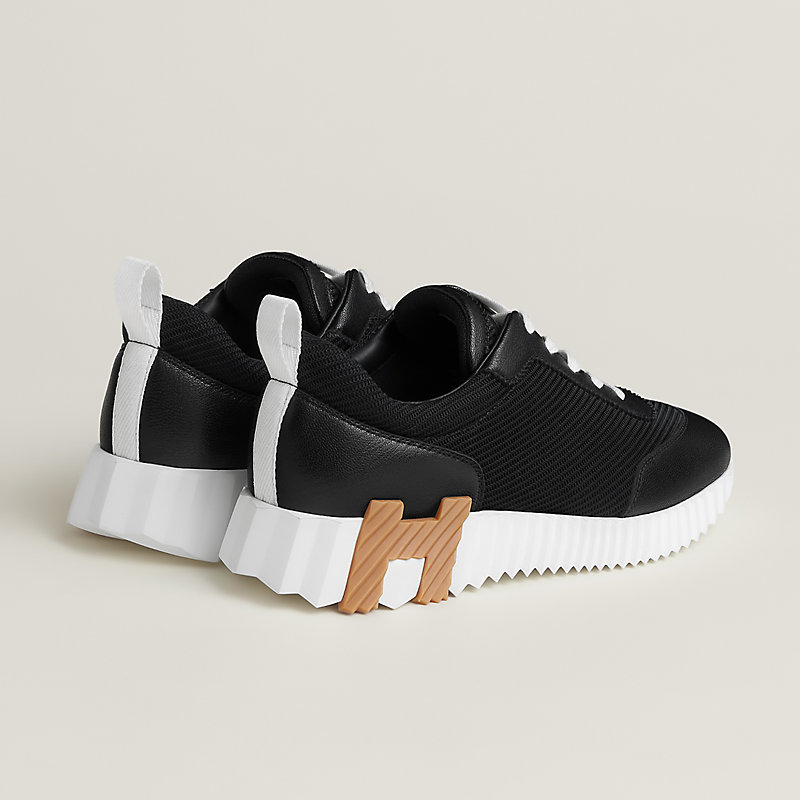 Bouncing sneaker