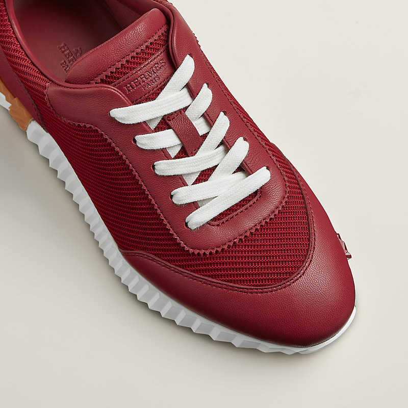 Bouncing sneaker