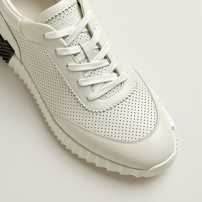 Bouncing sneaker