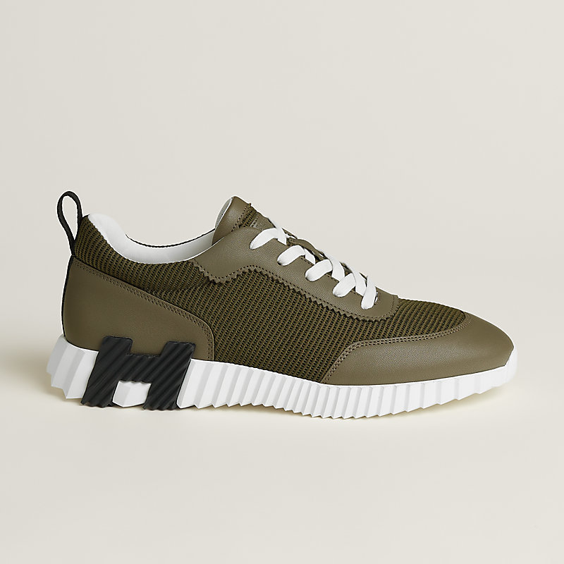 Bouncing sneaker