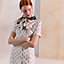 Bouquets Sellier scarf 70, View: Worn, worn, view 2 of 3