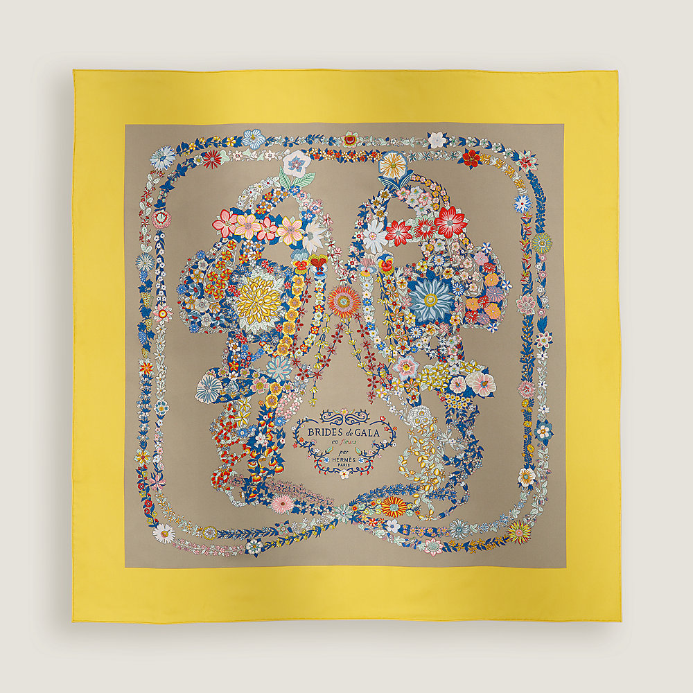 Foulard Hermès "Fleurs De Montagne" 1982 - Soie, Carré, Multicolore, Occasion Excellent état