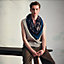 Brides de Gala Pixel scarf 100, View: Worn, worn, view 2 of 3