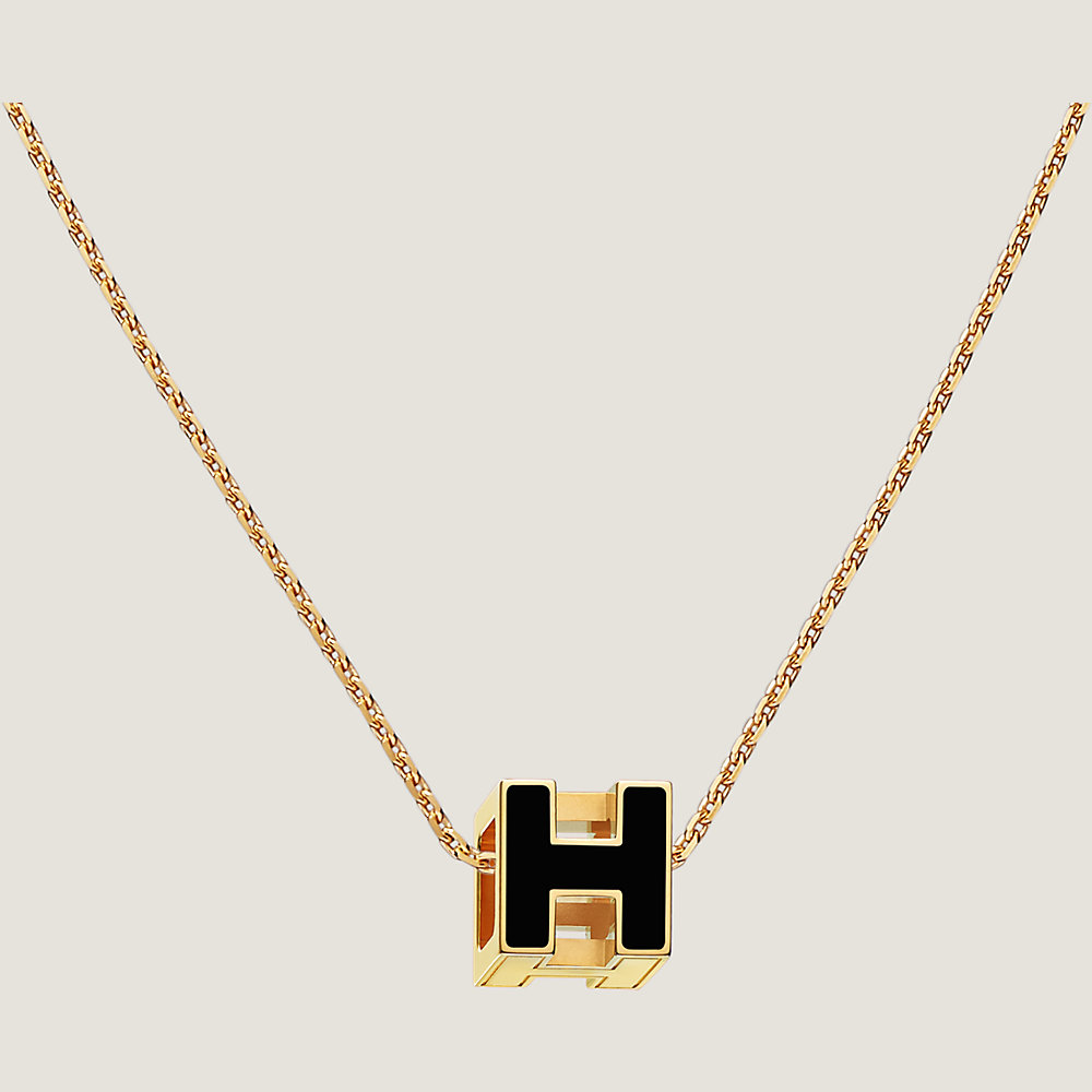 NICOLE RICHIE NEWS: Nicole Richie Wears: Hermes 'Cage d'H' necklace |  Nicole richie, How to wear, Nicole
