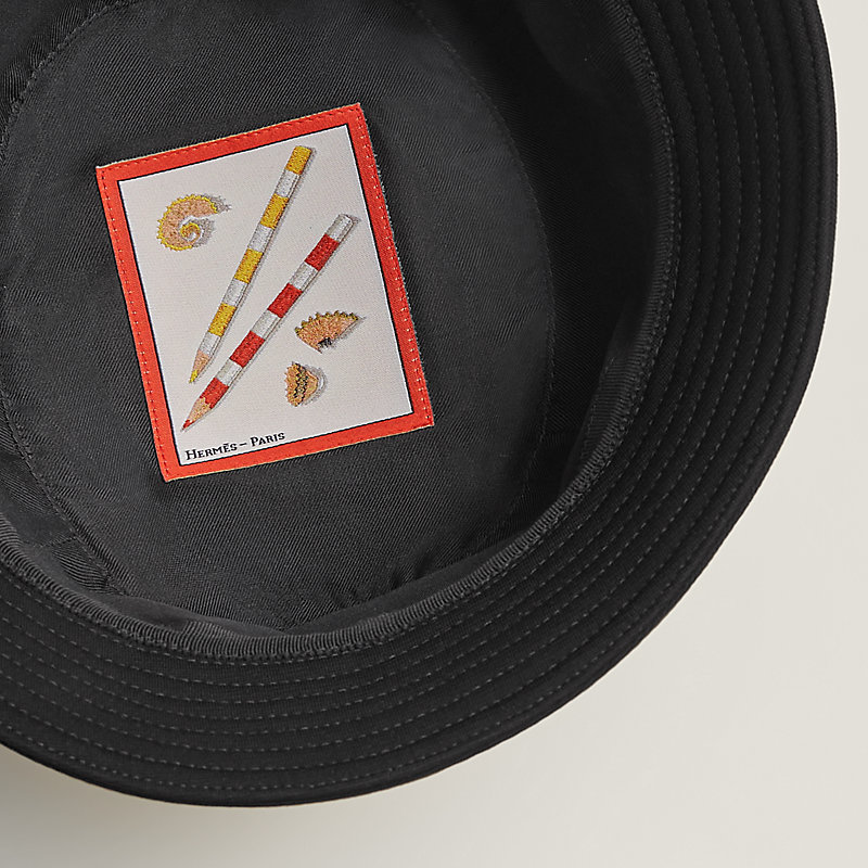Calvi Milano bucket hat