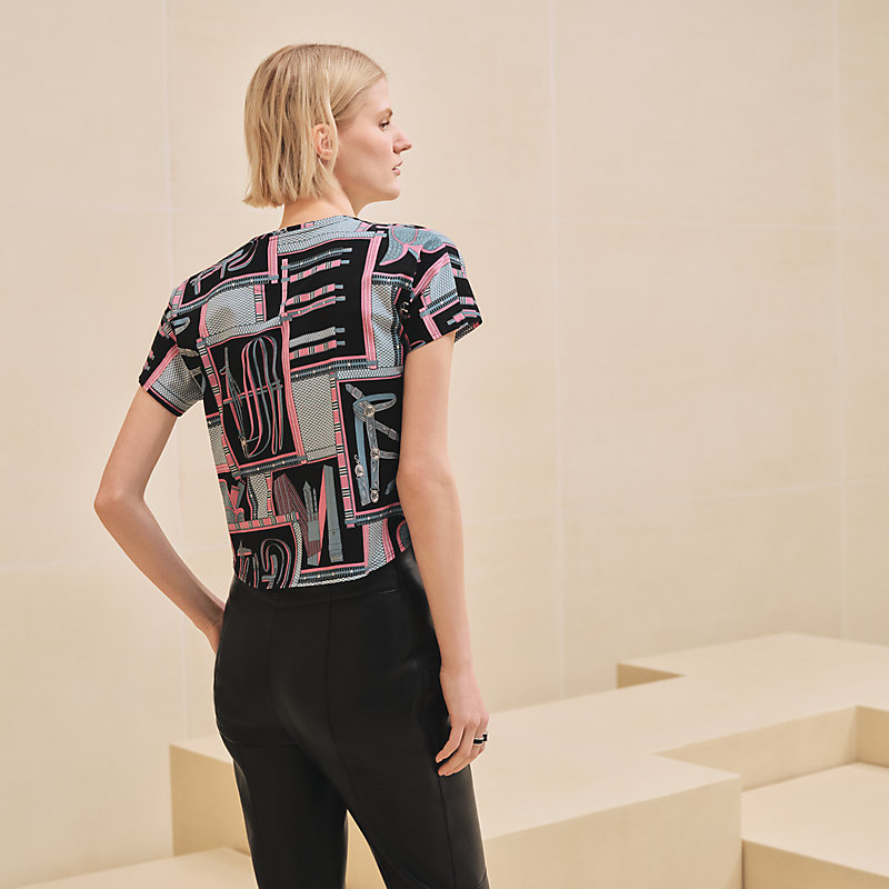 Camiseta estilo cropped estampado "Lettres Equestres"