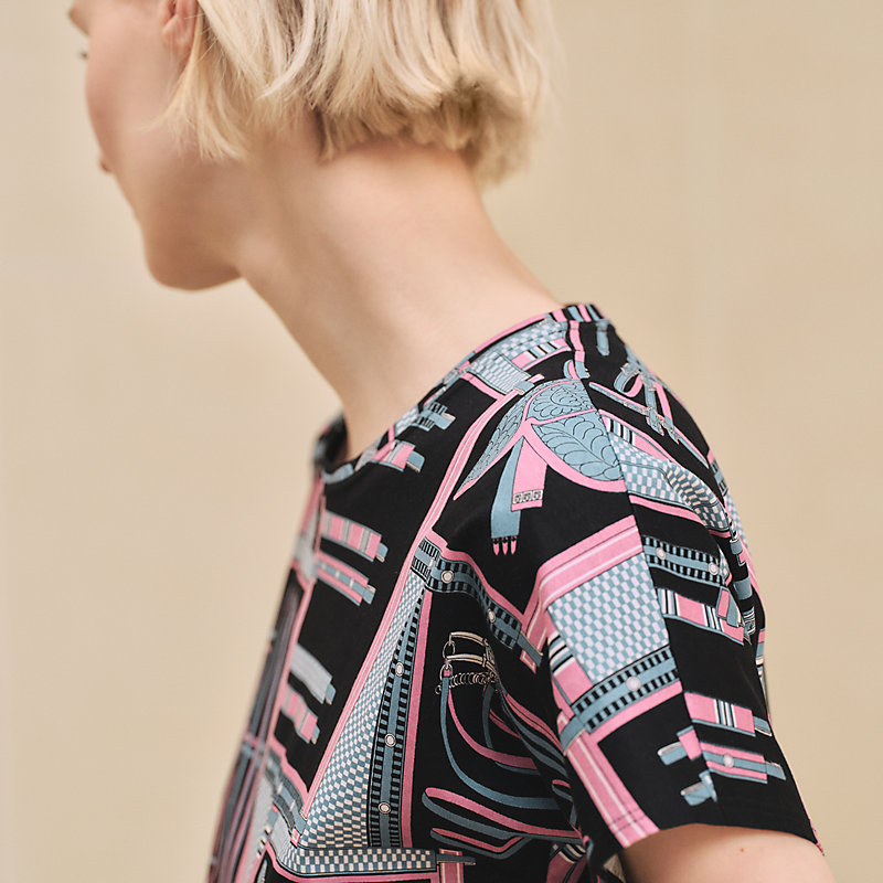 Camiseta estilo cropped estampado "Lettres Equestres"