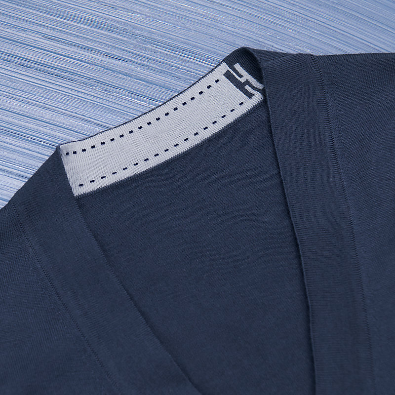 Cardigan boutonné « détail H »