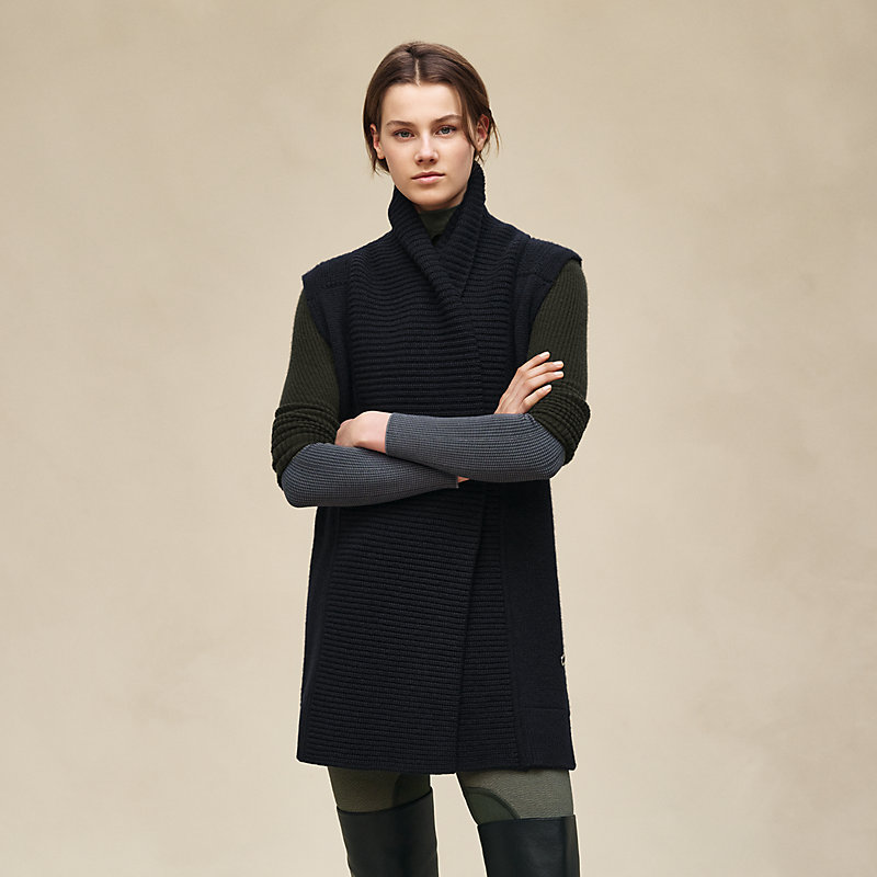 Cardigan ceinturé sans manches en cachemire