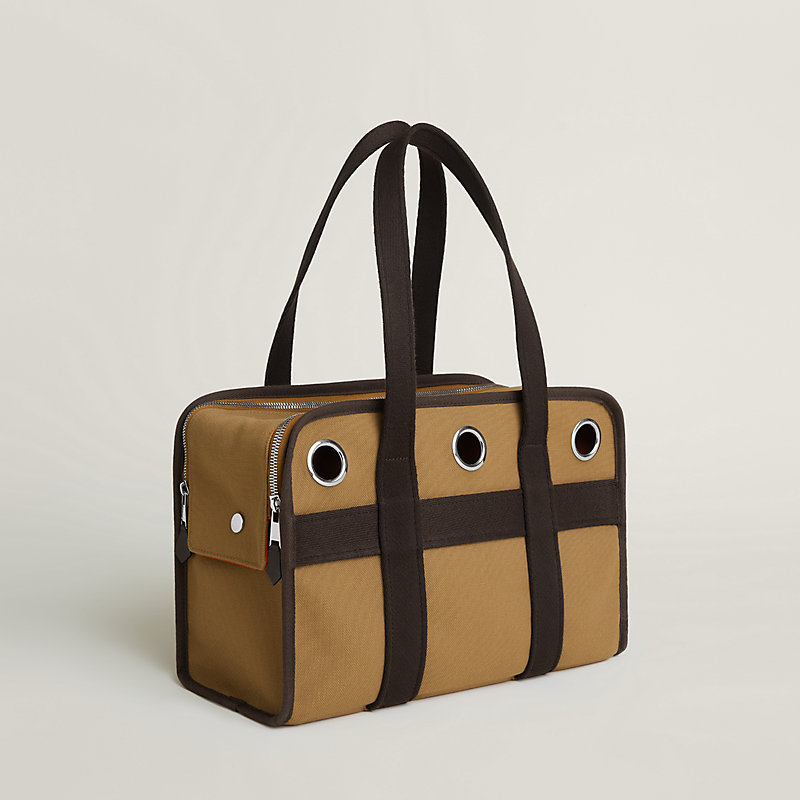 エルメス ドッグキャリア キャンバス ペットキャリア Carrying bag for dogs | Hermès USA