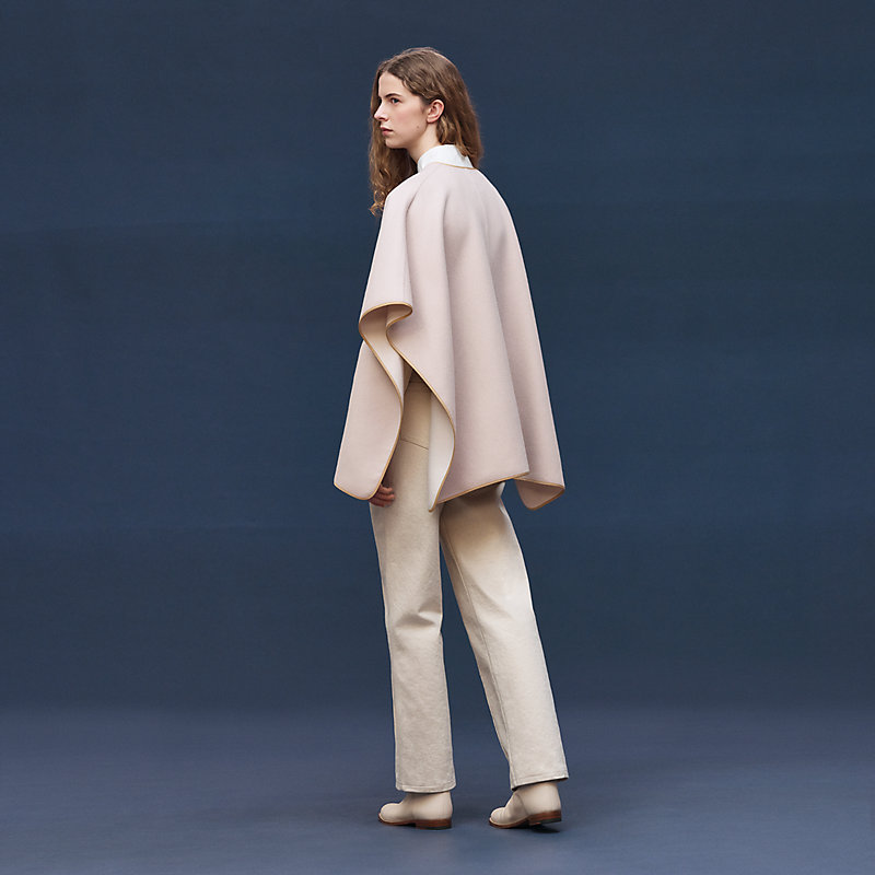 Cashmere cape with belt and leather detail