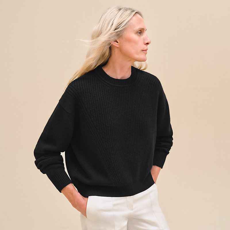 Cashmere long-sleeve sweater