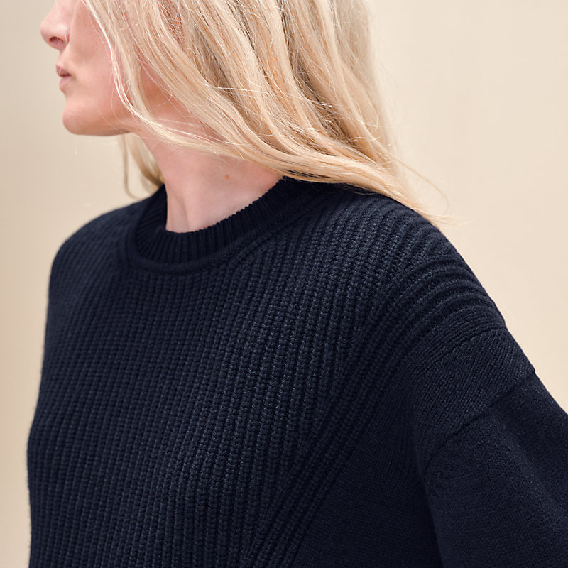 Cashmere long-sleeve sweater