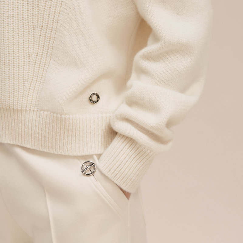 Cashmere long-sleeve sweater