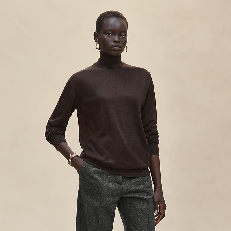 Cashmere long-sleeve sweater