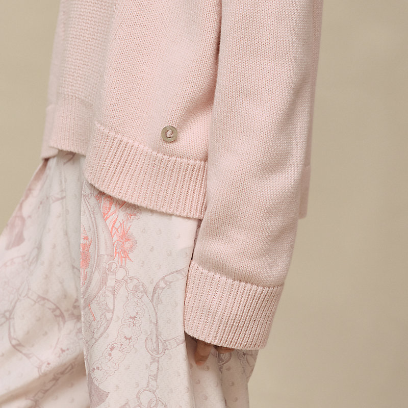 Cashmere long-sleeve sweater