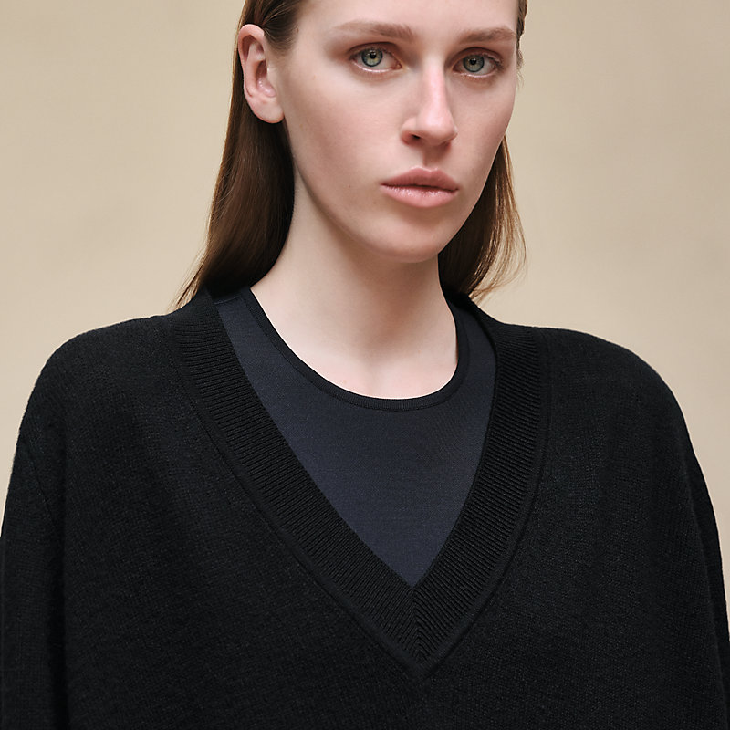 Cashmere long-sleeve sweater
