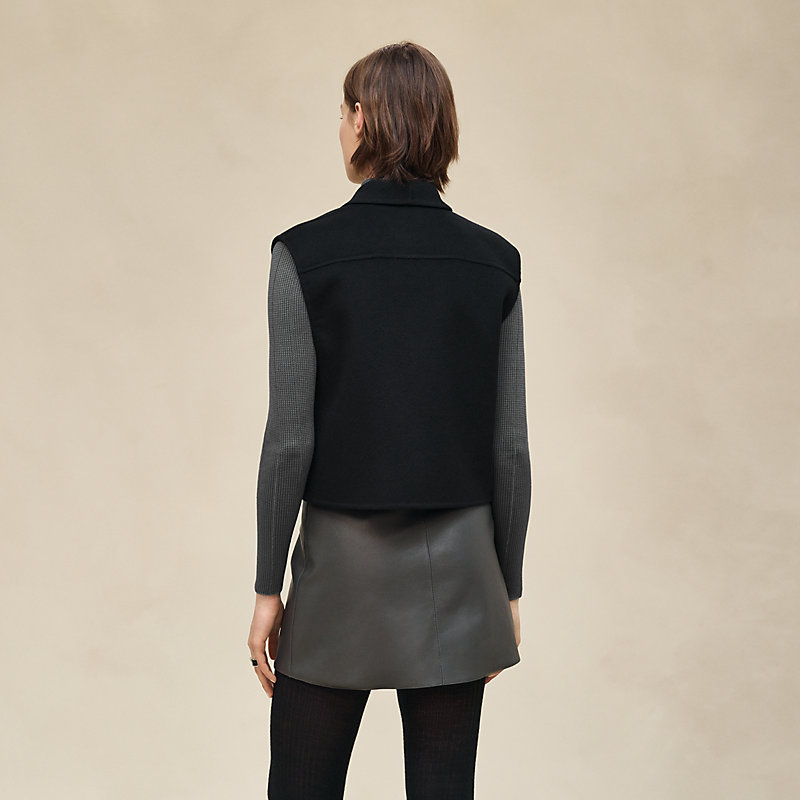 Cashmere sleeveless short vest