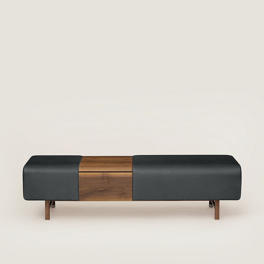 Cheval d'arçons bench Les Nécessaires d'Hermès | Hermès USA
