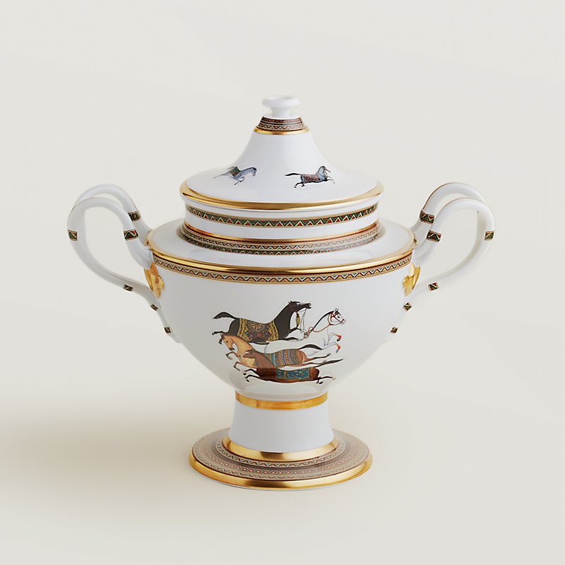 Cheval d’Orient compote dish