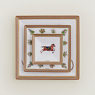 Cheval d'Orient set of 3 square plates (n°1 to 3) | Hermès Canada