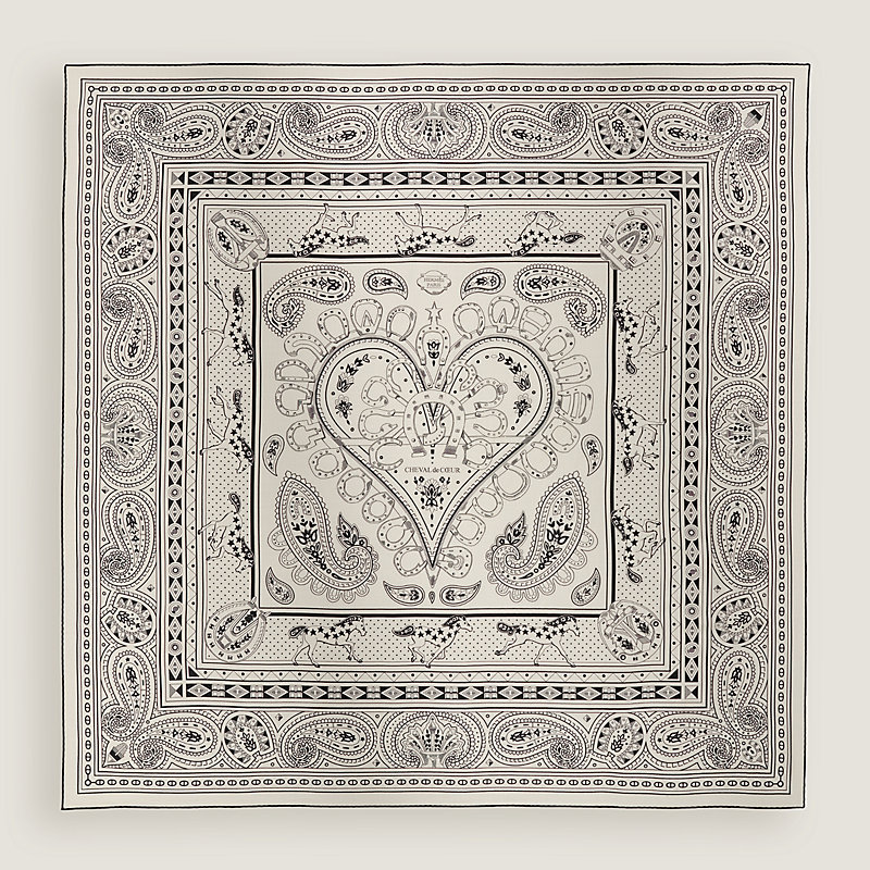 Cheval de Coeur Bandana shawl 140