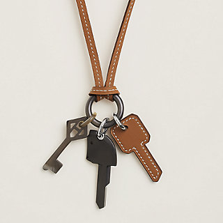 cles-long-necklace--100018FI37