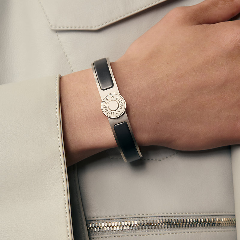 Clic Clou de Selle bracelet - Black | Hermès USA