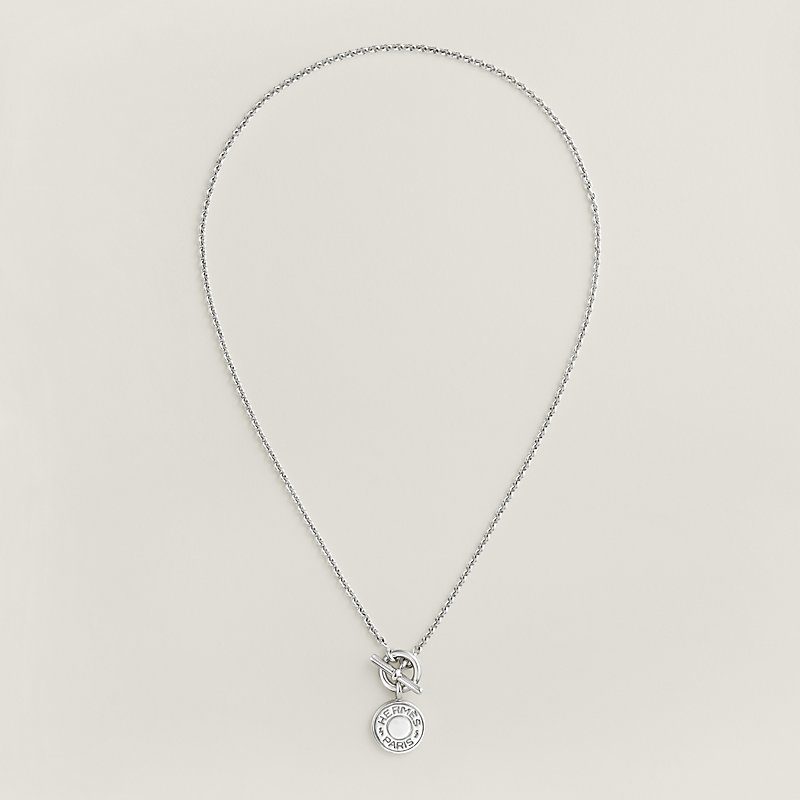 Clou de Selle Amulette pendant