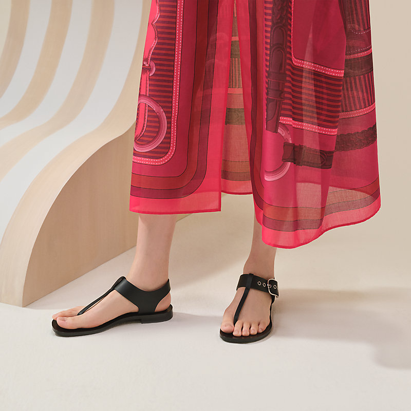 アートを纏う HERMES Robe droite imprime Coaching Remixドレス Robe droite imprimé « Coaching Remix » | Hermès France