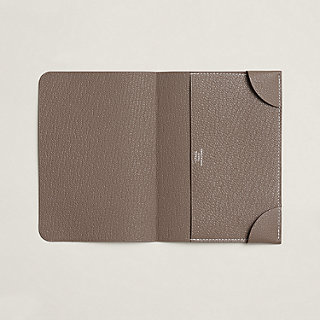 Coins de Malle passport holder - Beige | Hermès Macau SAR