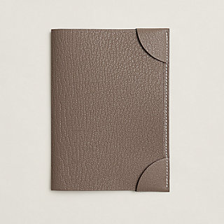 coins-de-malle-passport-holder