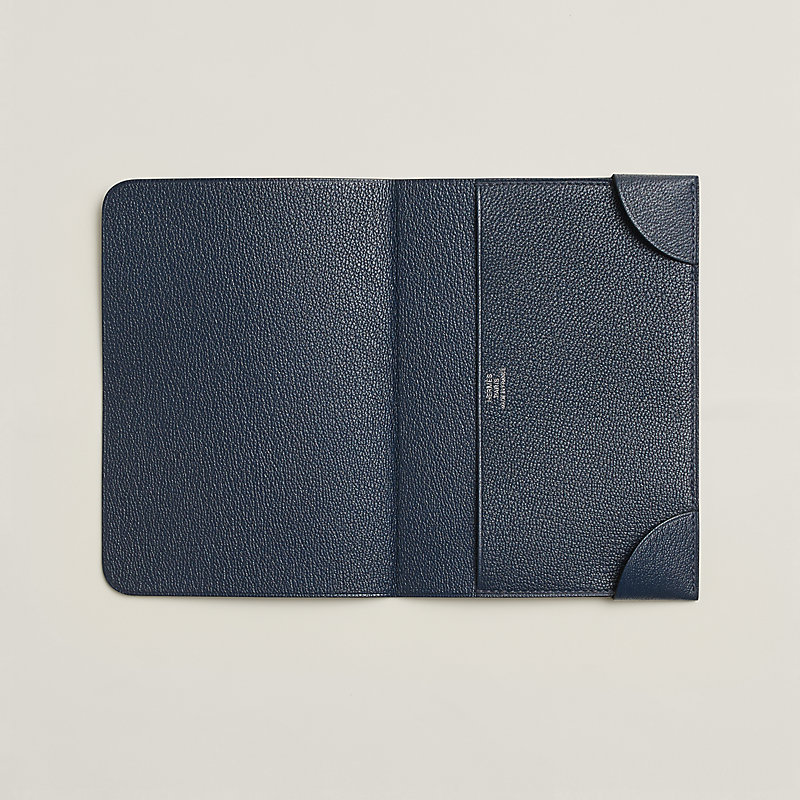 Coins de Malle passport holder - Purple | Hermès USA