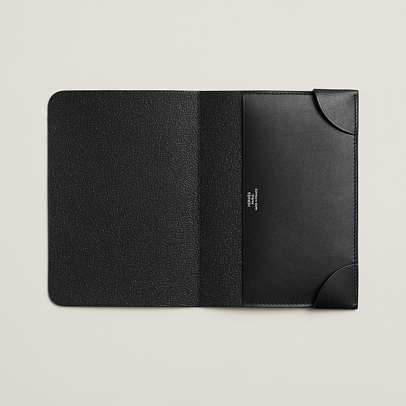 Coins de Malle passport holder - Green | Hermès USA