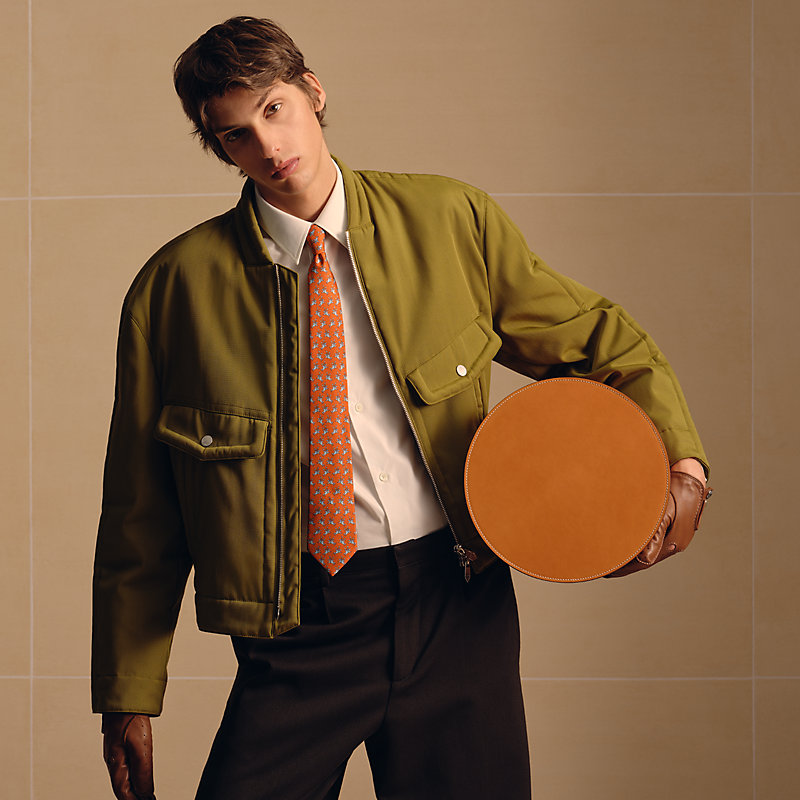 Corbata Sur les toits d'Hermès