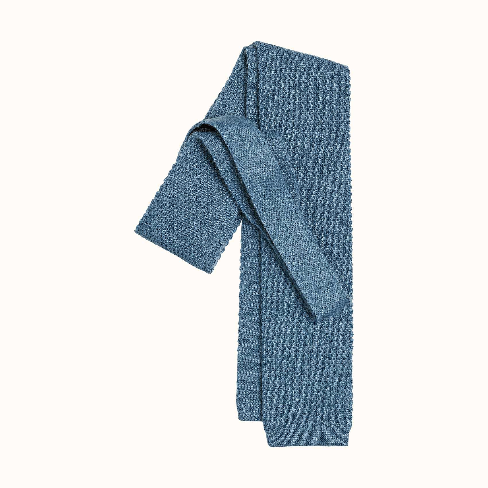 corbata-tricot-de-cachemire--306068T%2007-folded-2-300-0-1700-1700-q50_b.jpg