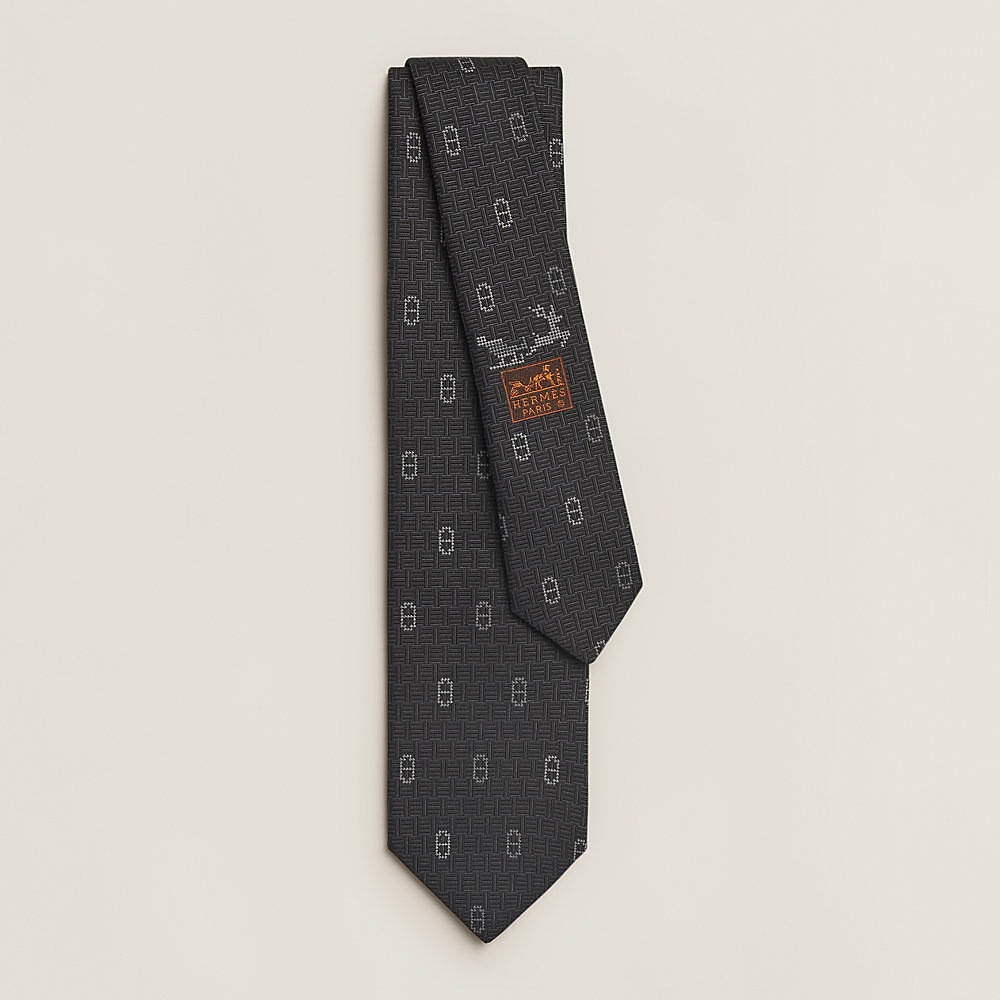 Cravate HERMES Neuve Avec étiquettes - 100% Soie, Motif Aladdin, Couleur Violette