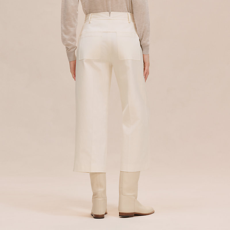 Cropped pants