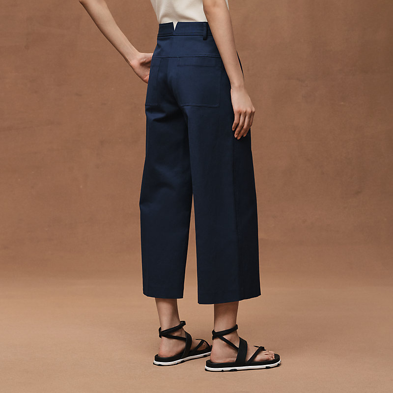 Cropped pants