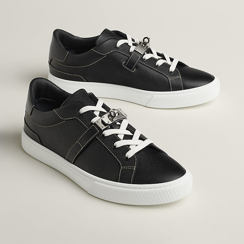 day-sneaker--232877ZH02-front-