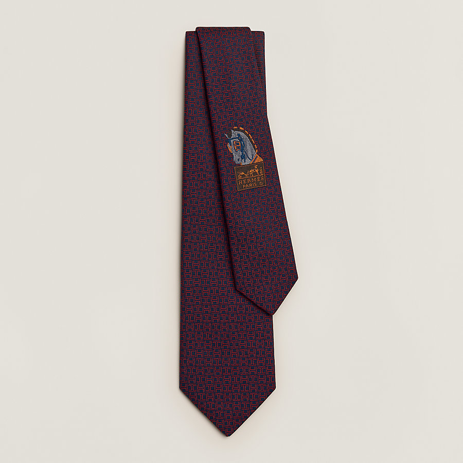 de-face-et-de-profil-tie-- 