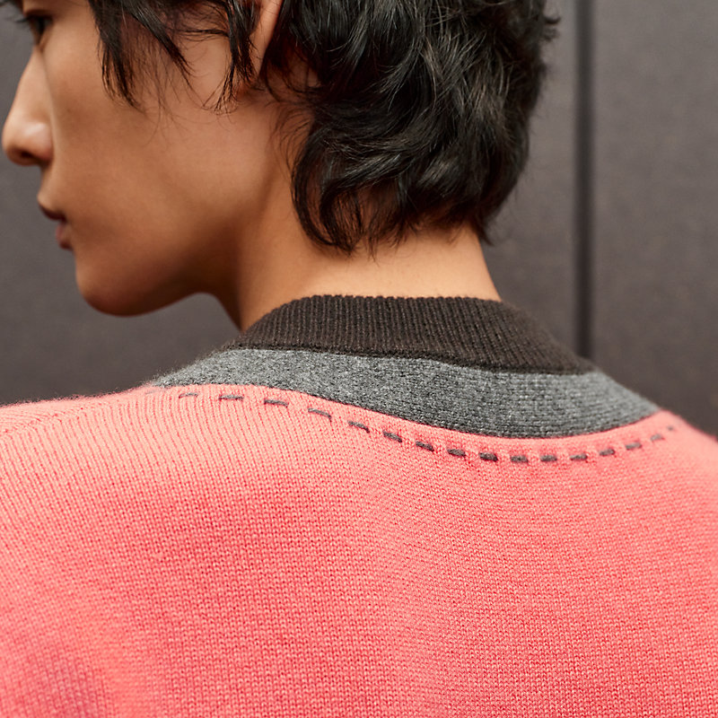 "Decoupe sellier" V-neck cashmere sweater, View: , view 5 of 5