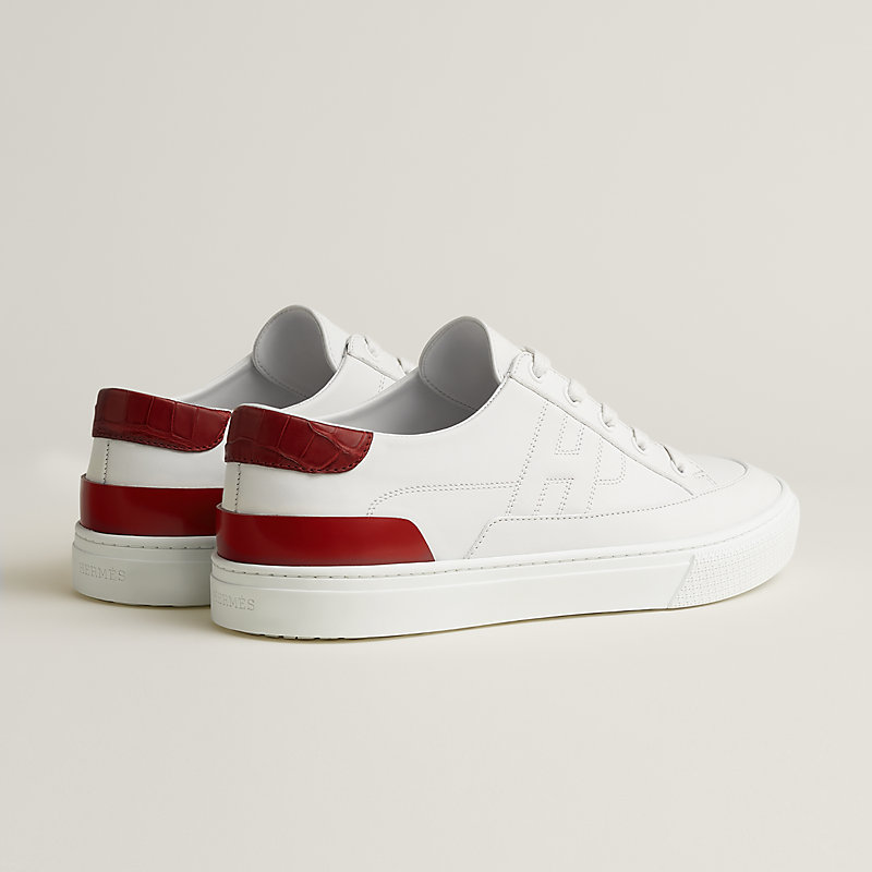 Deep sneaker
