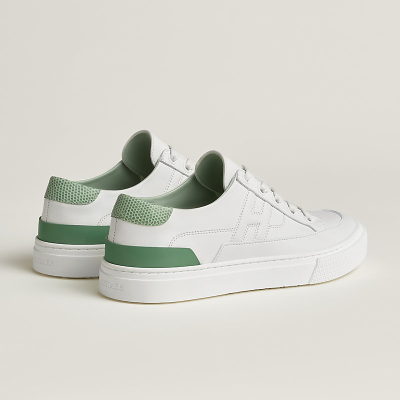 Deep sneaker