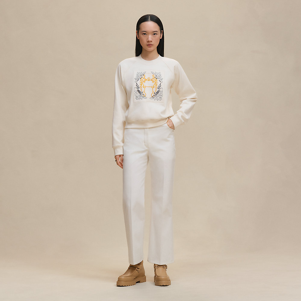 Della Cavalleria Raglan Sleeve Embroidered Sweatshirt White Herm s UK della-cavalleria-raglan-sleeve-embroidered-sweatshirt-white-herm-s-uk